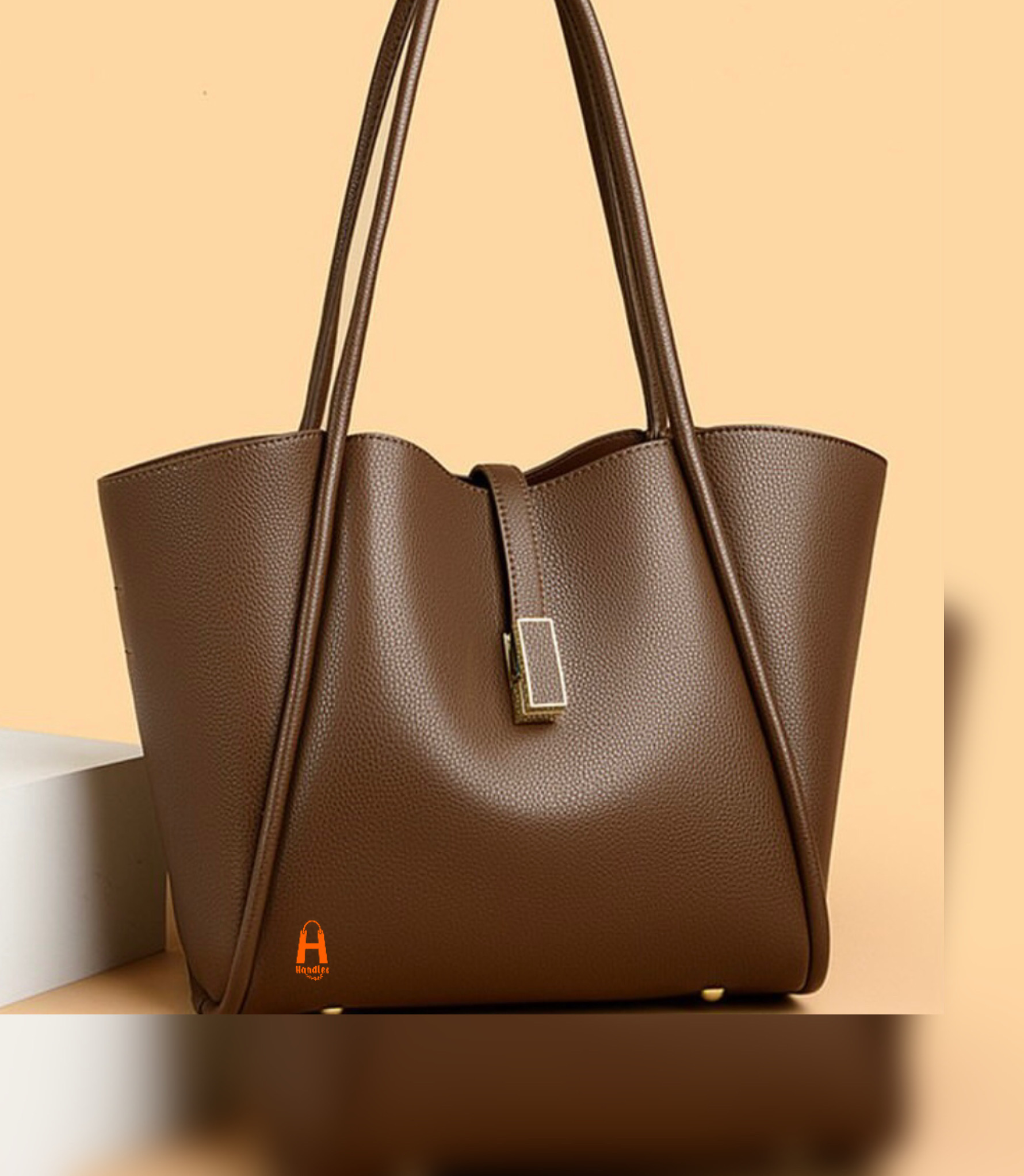 Handles Classic Tote 05